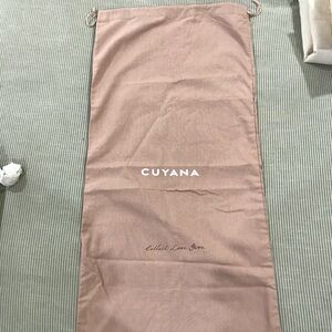 Cuyana Dust Bag in Tan